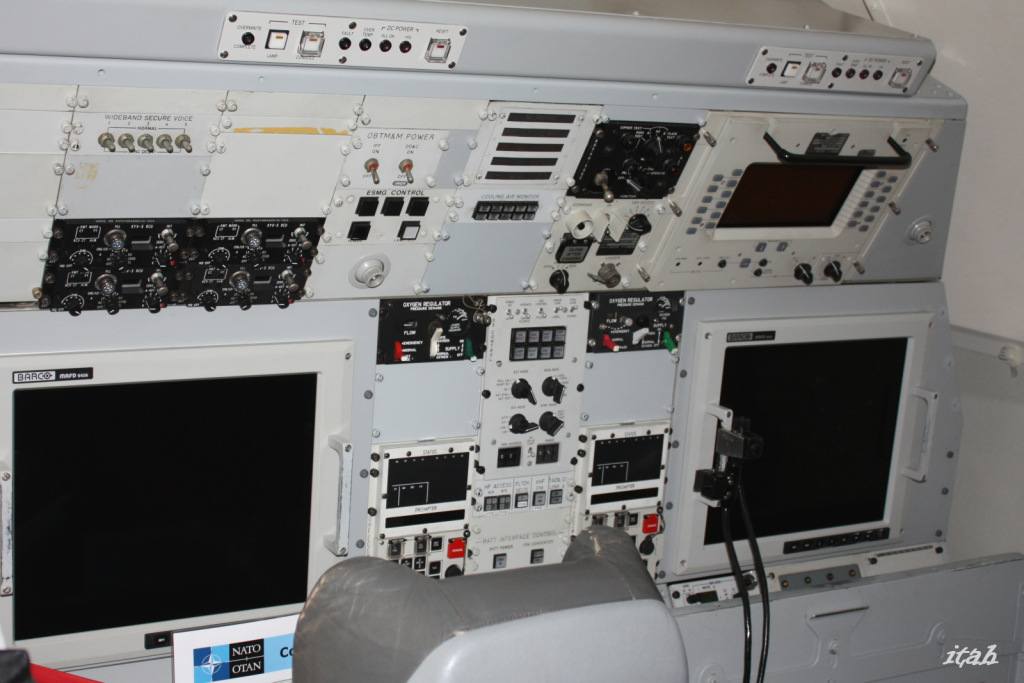 Boeing E-3A AWACS (05)