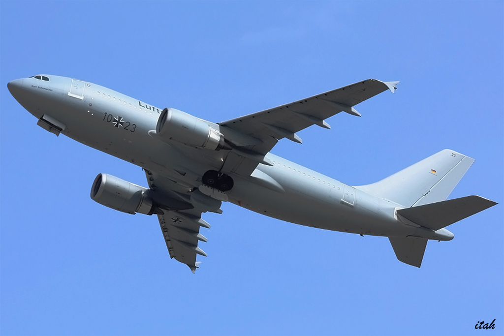 Airbus A310-304